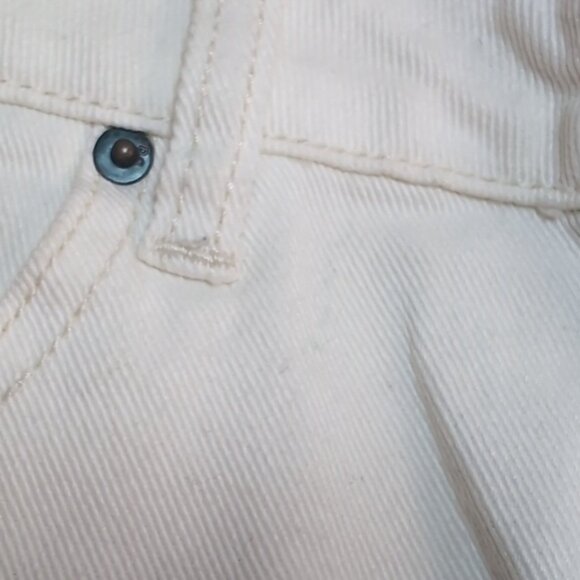 3/$20 BDG Urban Outfitters Mid Rise Shortie Shorts White Denim Jean Stretch - Picture 14 of 14